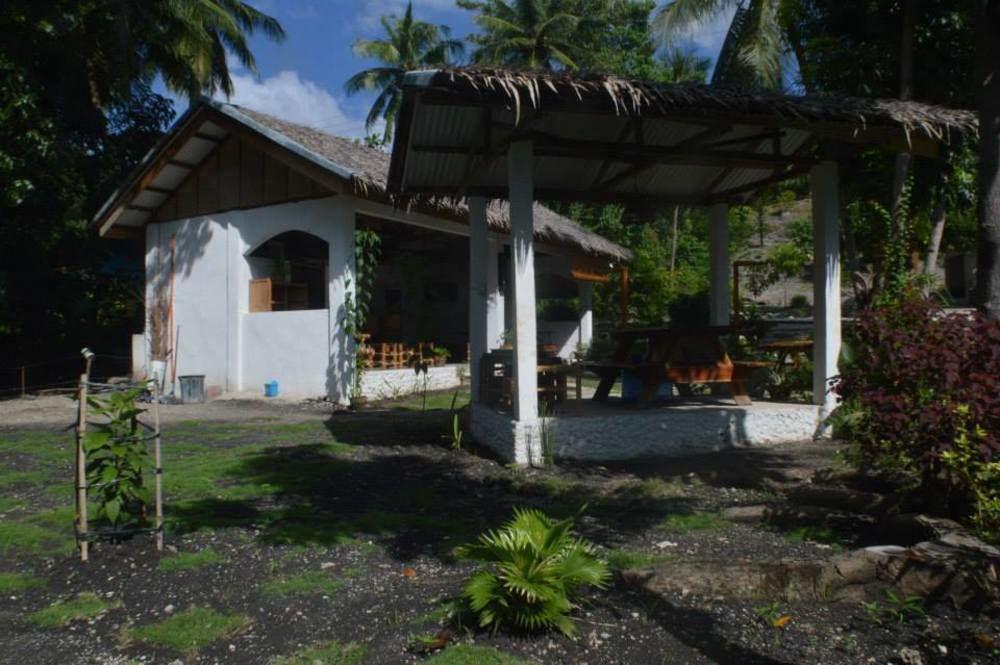 Neptune Diving Resort Santander Exterior photo