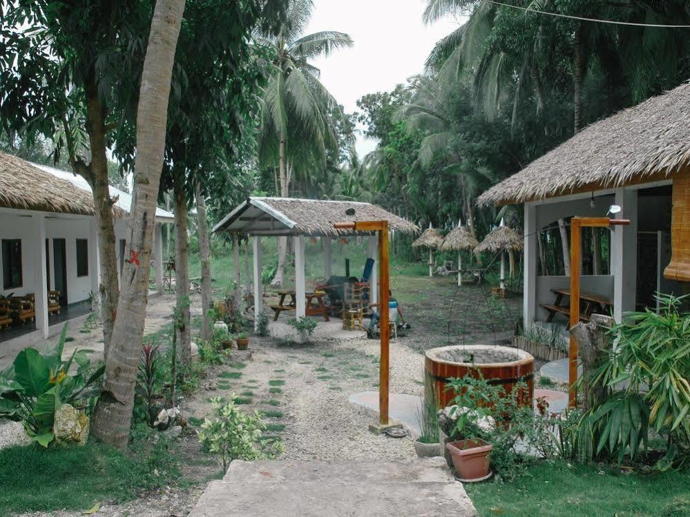 Neptune Diving Resort Santander Exterior photo